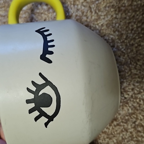 Starbucks “Wink” White and Neon Yellow Ceramic Mug - Picture 2 of 3